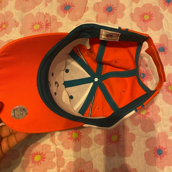 Miami Dolphins Cap - Picture 2 of 3